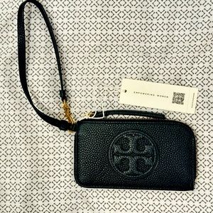 NWT Tory Burch Miller Wristlet
